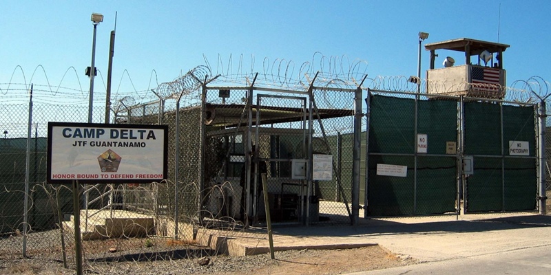 Biden Luncurkan Tinjauan Resmi Untuk Rencana Penutupan Guantanamo