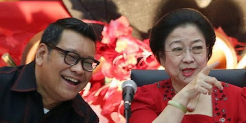 Laksanakan Perintah Megawati, Eriko Sutarduga Tanam Pohon Di Bantaran Sungai Ciliwung