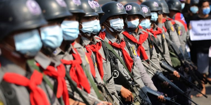 Polisi Myanmar Tindak Tegas Para Pendemo Yang Nekat Turun Ke Jalan Di Tengah Pembatasan Pertemuan