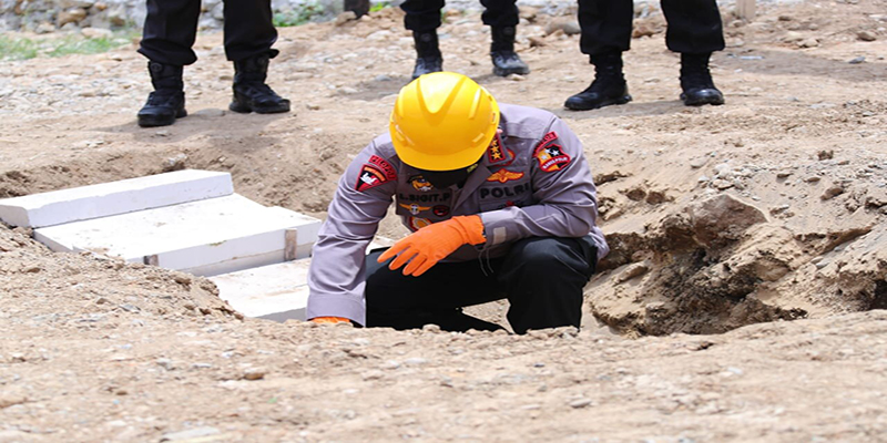 Gubernur Sulsel Dan Kapolri Resmikan Pembangunan Rumah Polisi Korban Gempa di Sulbar