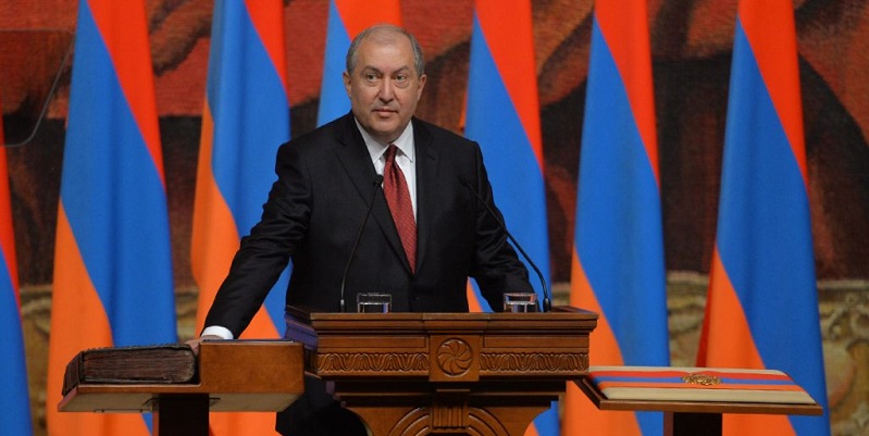 Presiden Armenia Tolak Perintah PM Pashinyan Untuk Pecat Kepala Tentara