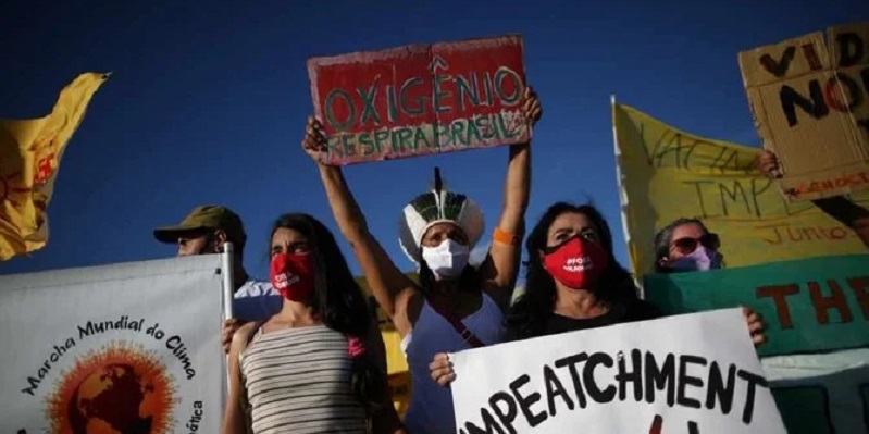 Penanganan Covid Kacau, Warga Brasil Gelar Protes Anti-Bolsonaro: Makzulkan Sekarang<i>!</i>