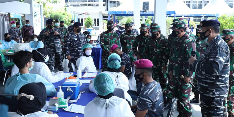 Serentak, 130 Ribu Prajurit TNI Jalani Vaksinasi Covid-19 AstraZeneca Di 10 Provinsi