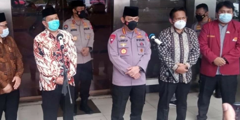 Jalin Silaturahmi, Kapolri Kunjungi PP Persis Di Bandung