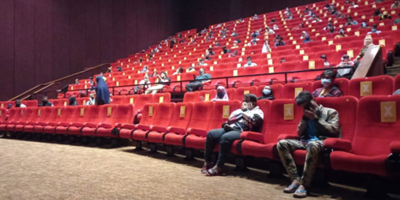 Bioskop Mulai Kembali Dibuka, Antusias Warga Surabaya Luar Biasa