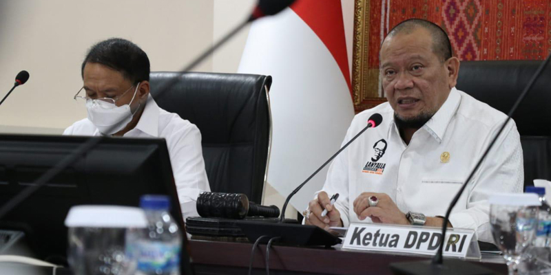 Ketua DPD RI Berharap Wartawan Tingkatkan Kompetensi Dan Terdepan Lawan Hoax