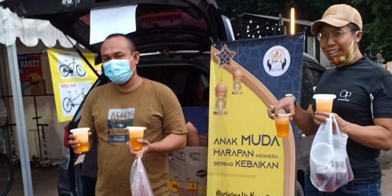 Semarak Ramadan, AH Indonesia Bagi-bagi 1.442 Paket Takjil