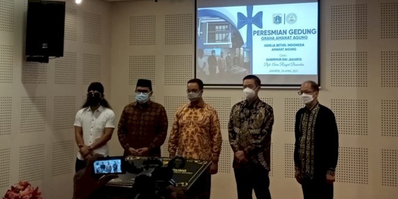 Cermin Persatuan, Anies Baswedan Resmikan Gereja Bethel Indonesia Bareng Ulama Gus Miftah