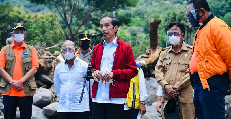 Jokowi Minta Pembangunan Dan Relokasi Rumah Korban Bencana Di Lembata Dipercepat