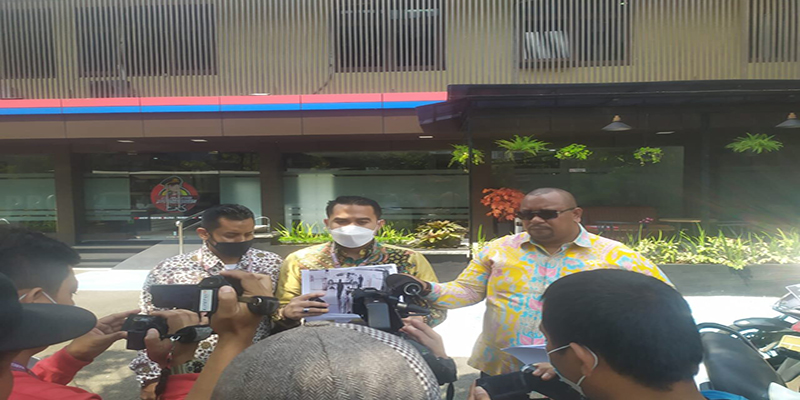 Pria Paruh Baya Yang Ditahan Sat Reskrim Polres Tanjung Pinang Minta Penangguhan Penahanan