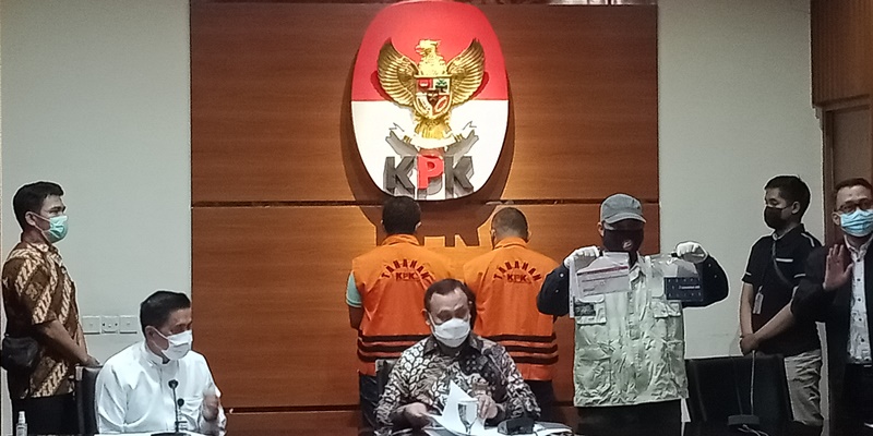 Penyidik KPK, Walikota Tanjungbalai Dan Pengacara Resmi Jadi Tersangka