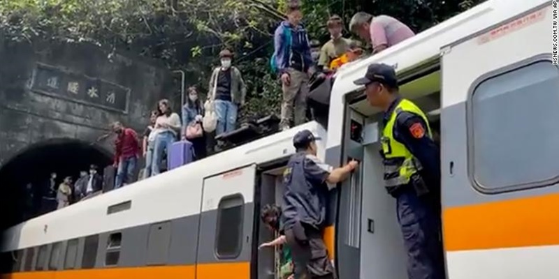 Taiwan Berduka, Kereta Api Tergelincir Di Terowongan Tewaskan Puluhan Penumpang
