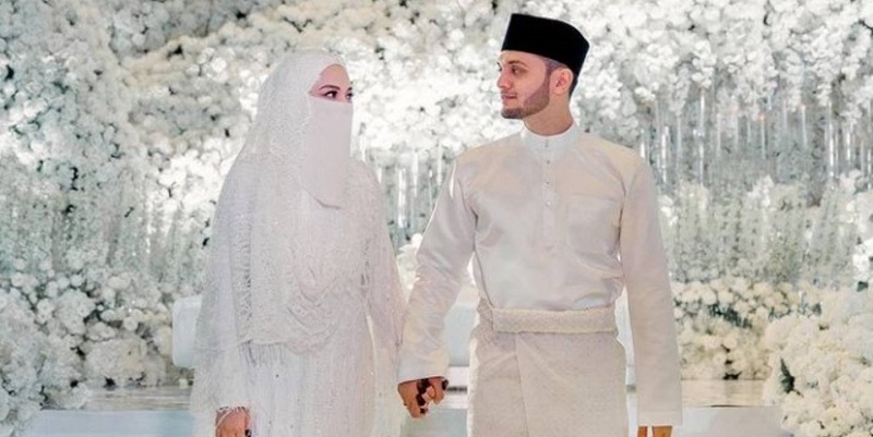 Pesta Pernikahan Langgar Aturan Covid-19, Selebriti Malaysia Didenda Rp 212 Juta