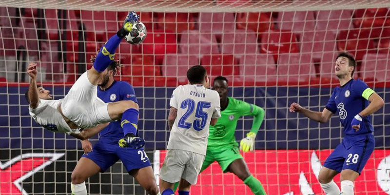 Tendangan Akrobatik Mehdi Taremi Belum Cukup Antarkan Porto Ke Semifinal