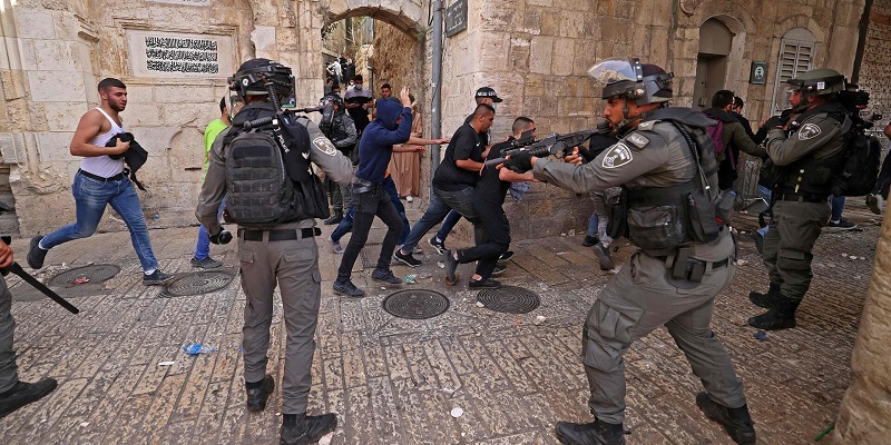 Bentrokan Di Hari Yerusalem, Ratusan Warga Palestina Terluka