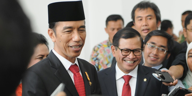 Ajakan Beli Bipang <i>Online</i> Bukti Jokowi Mudah Disetir Orang Sekelilingnya