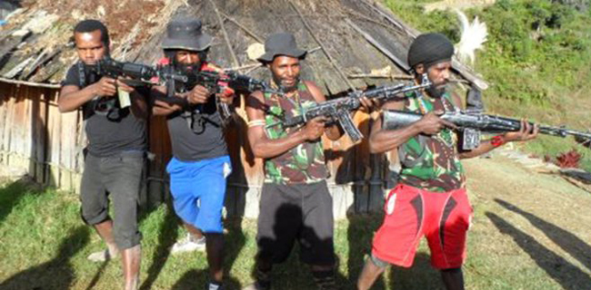 Kembali Tebar Teror, Kelompok Teroris OPM Tembaki Polsek dan Bakar Rumah Penduduk Ilaga Papua