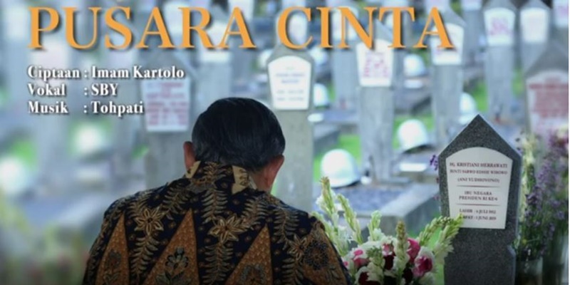Move On, SBY Lantunkan Lagu 'Pusara Cinta' Tepat Dua Tahun Kepergian Ani Yudhoyono