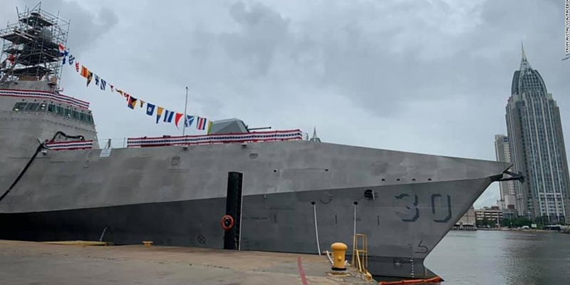 USS Canberra Diresmikan, Jadi Satu-satunya Kapal Perang AS Yang Gunakan Nama Ibu Kota Negara Asing