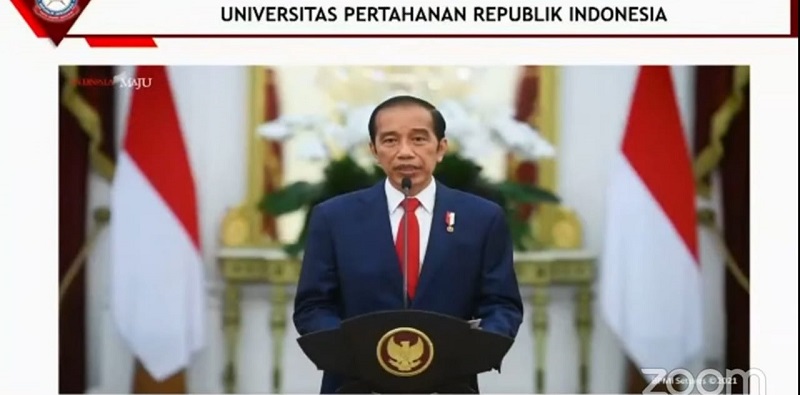 Jokowi: Keputusan Unhan Tepat Menganugerahkan Ibu Mega Gelar Profesor