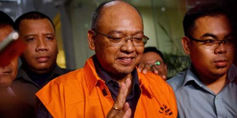 Bekas Bupati Malang Rendra Kresna Dieksekusi Ke Lapas Klas I Surabaya