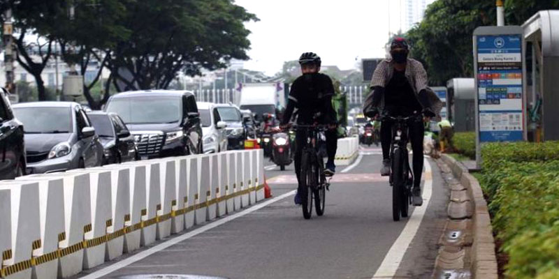 MTZ: Pembongkaran Jalur Sepeda Cuma Buang-buang Duit, Salah Siapa?