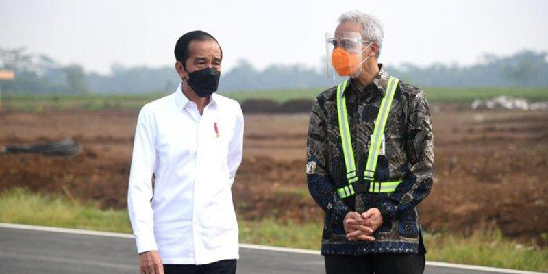 Jokowi Pegang Ganjar