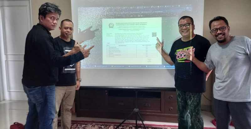 Denny Indrayana Resmi Daftarkan Gugatan PSU Pilgub Kalsel Ke MK
