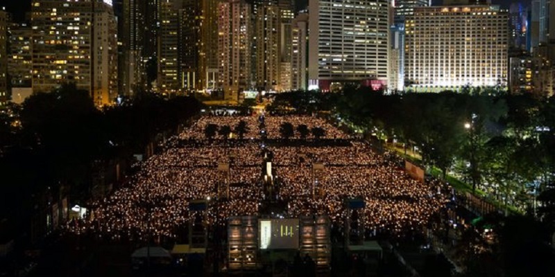 Larang Peringatan Tragedi Tiananmen 1989, Hong Kong Kerahkan Ribuan Polisi