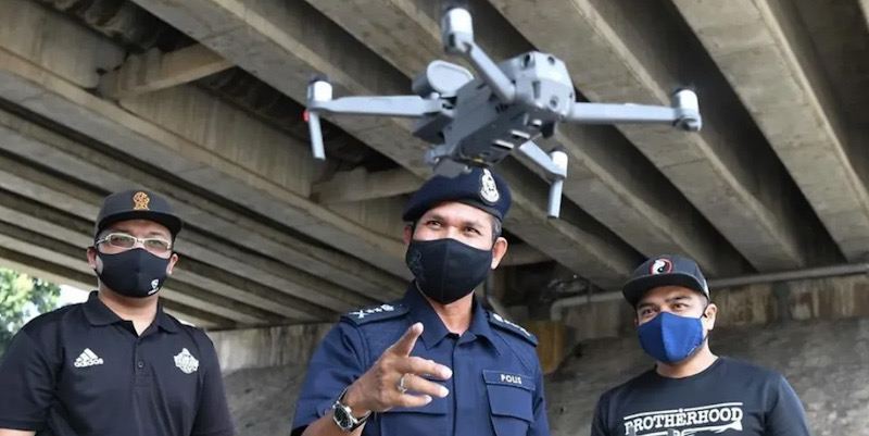 Hadapi Gelombang Ketiga Covid-19, Polisi Di Negara Bagian Malaysia Ini Gunakan Drone Pengukur Suhu Tubuh