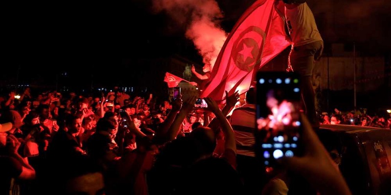 Tunisia Dilanda Kekacauan, Presiden Pecat PM Dan Bekukan Parlemen