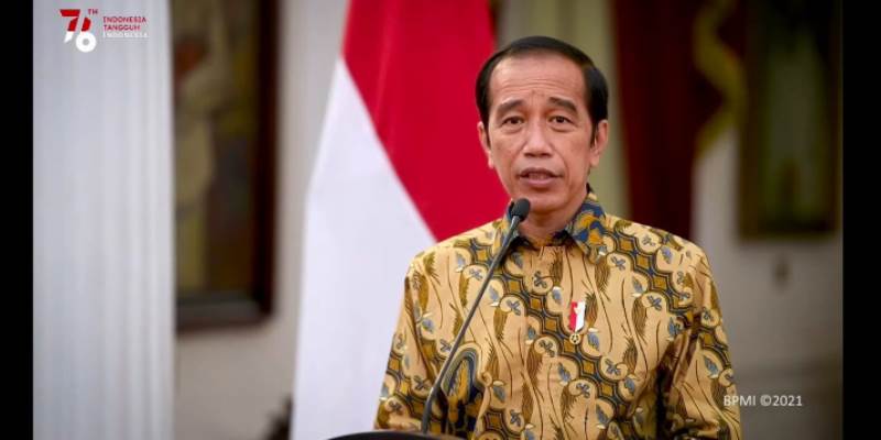 PPKM Level 4 Berlaku Hingga 2 Agustus, Jokowi Bolehkan Warung Makan Dan PKL Beroperasi