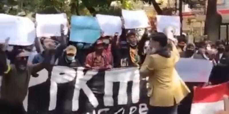 Aksi Tolak PPKM Di Bandung, 150 Diamankan Tiga Orang Diantaranya Reaktif Covid