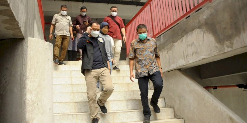 Asrama Haji Penuh, Walikota Surabaya Akan Sulap Lapangan Tembak Jadi Rumah Sakit Lapangan