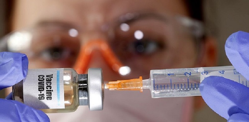Target Vaksinasi Gratis Belum Tercapai, PDIP: <i>Timing</i> Vaksin Berbayar Belum Pas