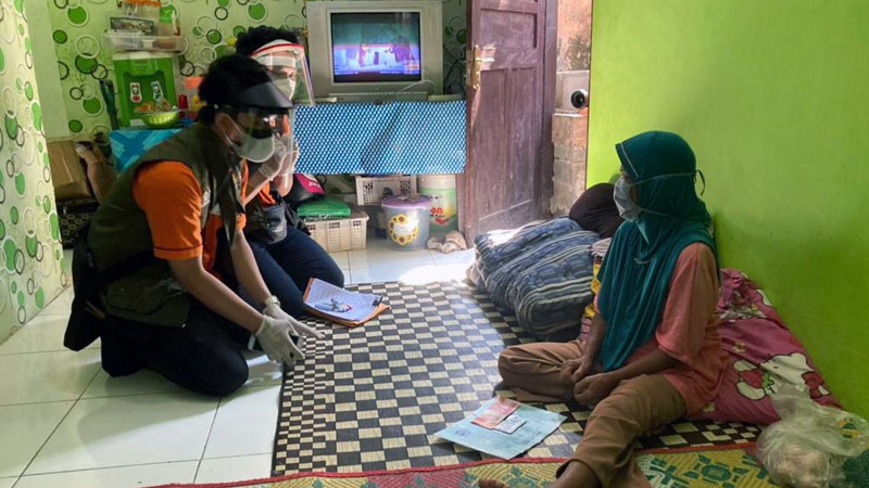 Pos Indonesia Salurkan BST <i>Door to Door</i>, Pemkab Purwakarta Siap Membantu