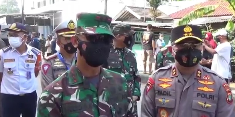 Melanggar PPKM Darurat, Pangdam Jaya: Banyak Perusahaan Jakarta Memaksa Karyawan Kerja Di Kantor