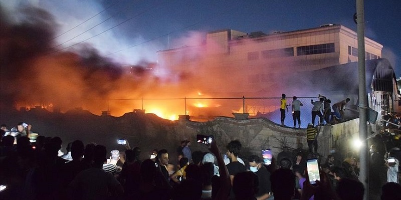 60 Orang Jadi Korban Jiwa Dalam Kebakaran Hebat Di Bangsal Pasien Covid-19 RS Irak