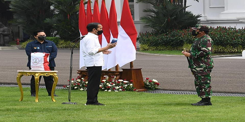 Presiden Jokowi Bagikan 300 Ribu Paket Obat Covid-19 Ke Masyarakat