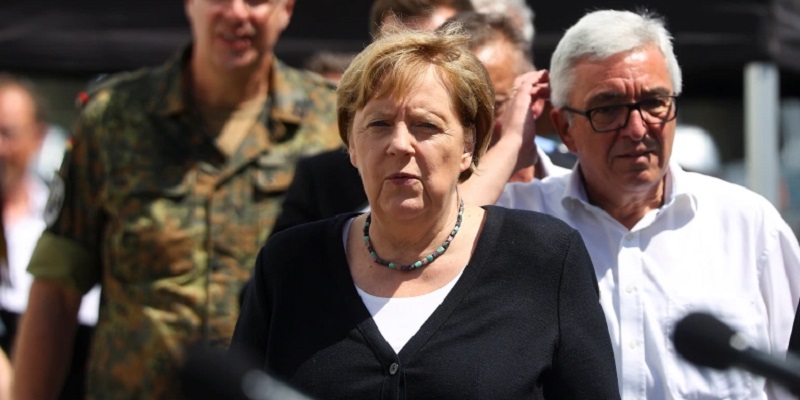 Kunjungi Wilayah Jerman Yang Terdampak Banjir, Angela Merkel: Mengerikan