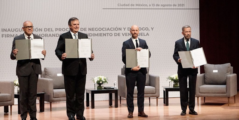 Perwakilan pemerintah Venezuela dan Oposisi menandatangani nota kesepahaman di Mexico City/Net