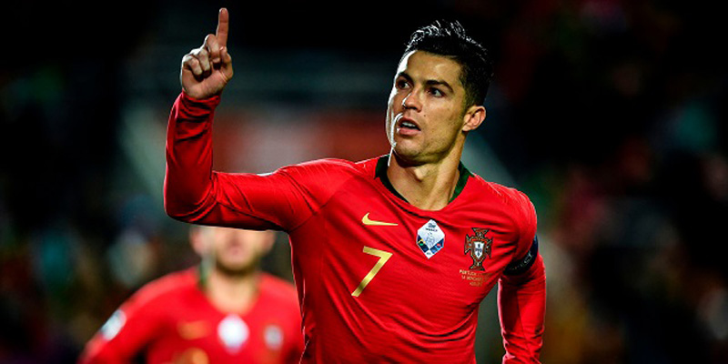 Resmi Pulang Kandang ke Old Trafford, Cristiano Ronaldo Bakal Kantongi 7,5 M Per Pekan