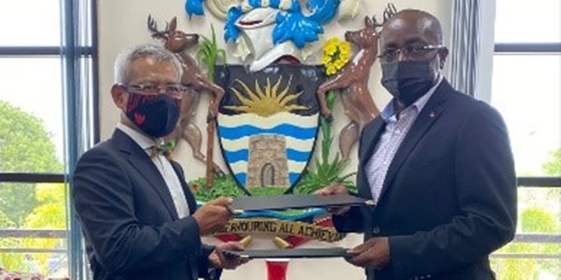 Kabar Baik, Antigua dan Barbuda Bebaskan Visa Bagi WNI