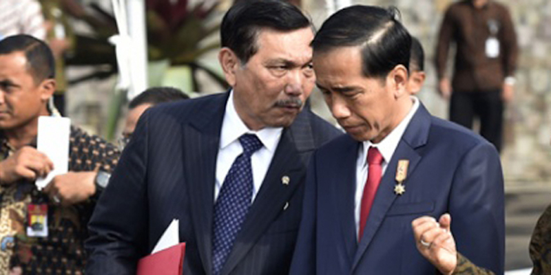 Problematika Pandemi: Luhut Sudah Lelah, Sementara Jokowi Hanya Percaya Luhut