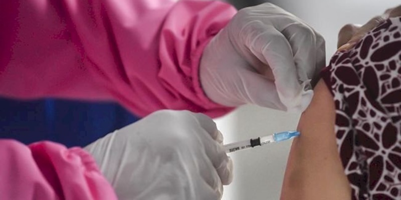 Bantu Pemerintah, IA ITB-Iluni UI Gelar Vaksinasi Bersama hingga 15 September