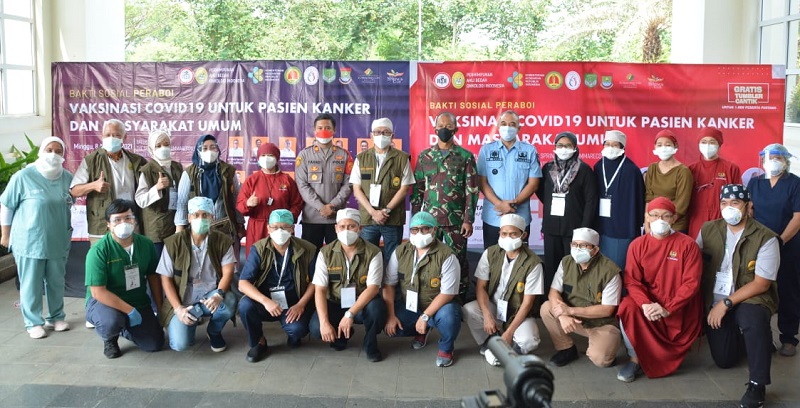 Pangdam Jaya Apresiasi 700 Penderita Kanker Ikuti Vaksinasi Massal di Kabupaten Tangerang
