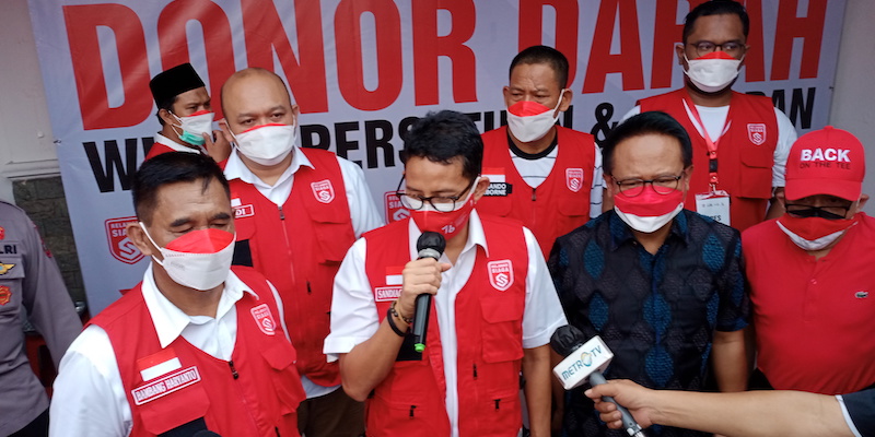 Sambut Baik Aksi Donor Darah IA-ITB, Menteri Sandi: Ini Tindakan Nyata