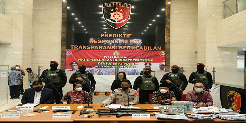 Densus Tangkap 53 Terduga Teroris di 11 Provinsi, Sumber Pendanaannya Diungkap