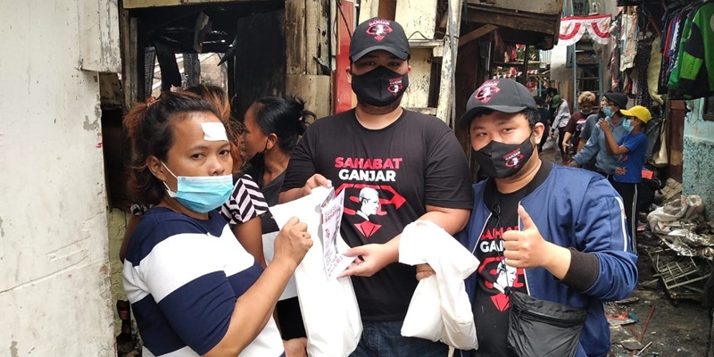 Relawan Ganjar Kirim Bantuan Sembako untuk Korban Kebakaran Kemayoran