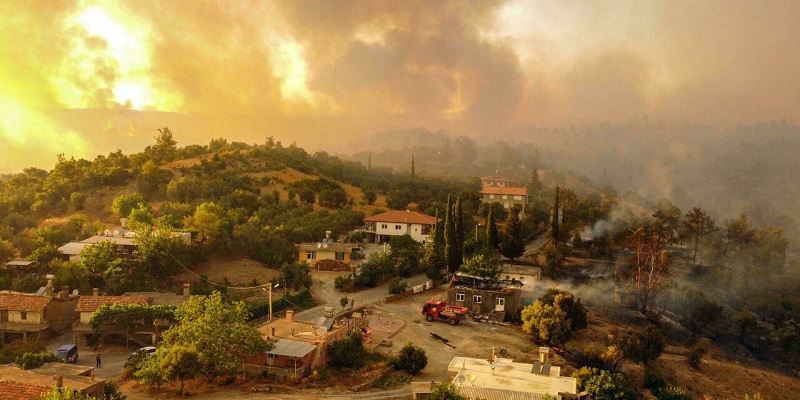 Kebakaran Hutan Eropa Meluas, Turki yang Terburuk